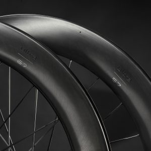 Scom Ultra 49/67 Road Disc Brake Wheelset - Image 3