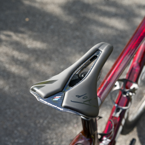 BiGROCK TOP Pro LightWeight 117g Carbon Saddle - Image 3