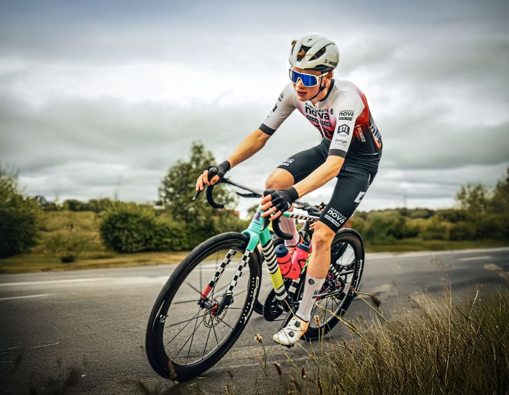 Harry hudson takes a corner on his QUICK PRO AR:One Bike