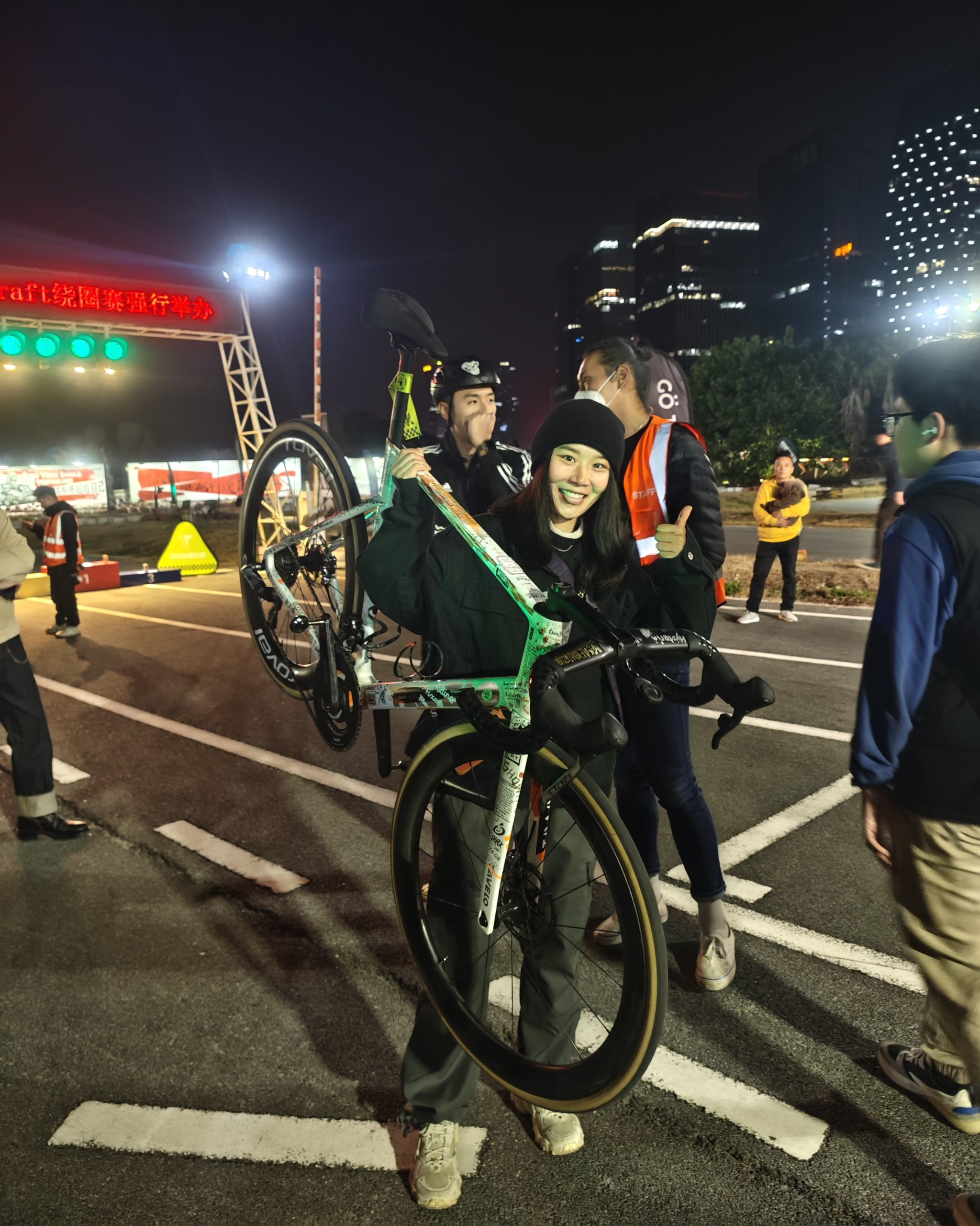 4E5978BD-4166-4678-BC9C-AB54F161661D_1_201_a